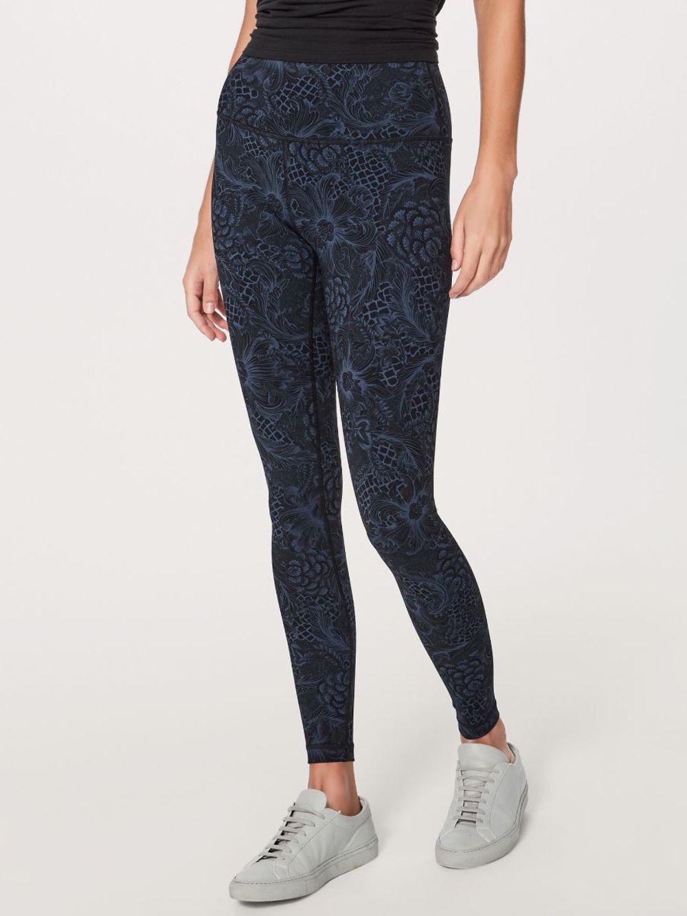 Lululemon Wunder Under art style leggings size 6 new condition